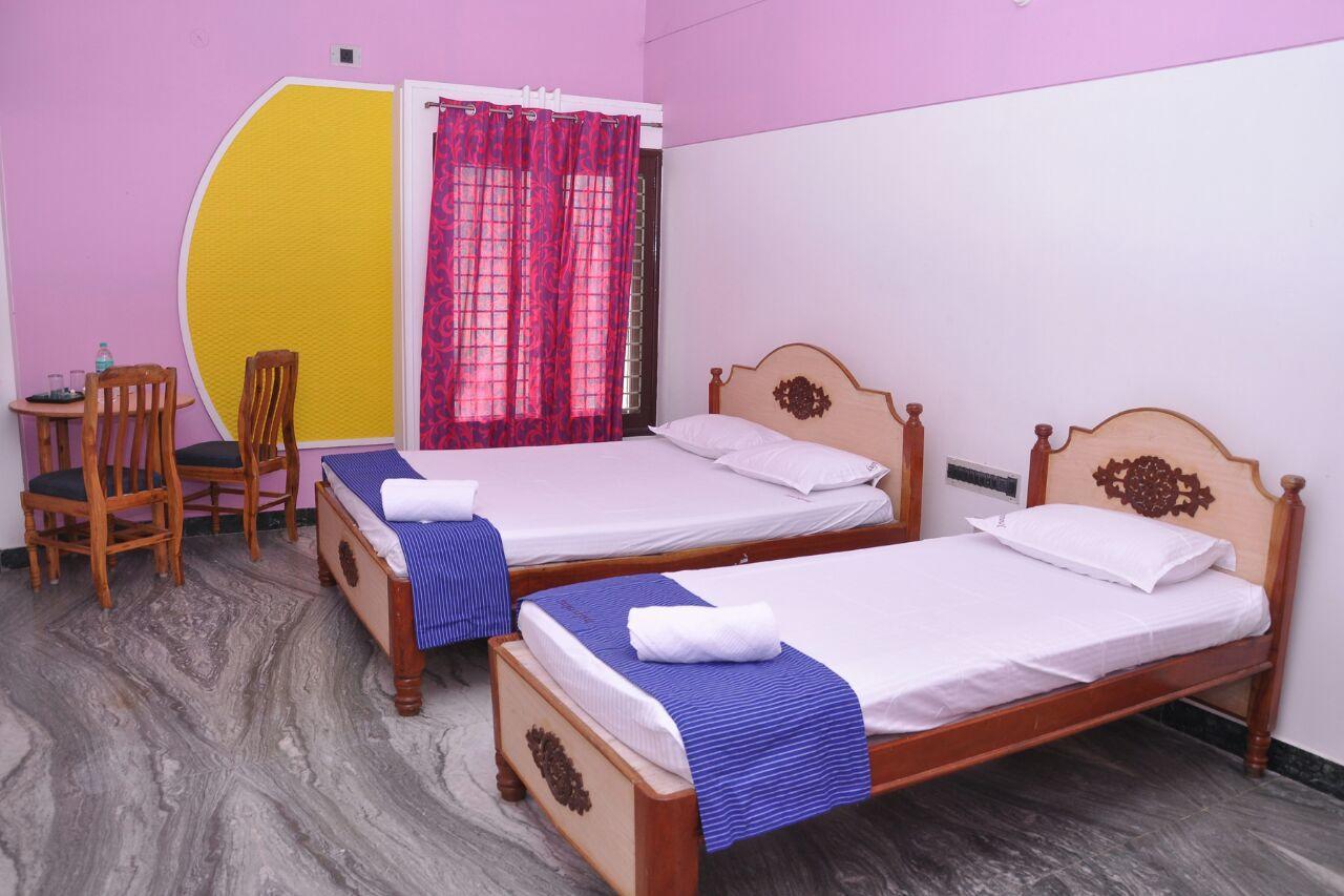 Arunaalaya Residency Hotel Tiruvannamalai Ngoại thất bức ảnh
